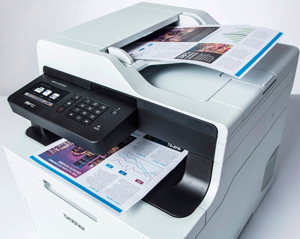 Máy in laser màu đa năng Brother DCP-L3560CDW