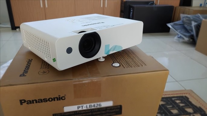 Máy chiếu Panasonic PT-LB426 XGA LCD