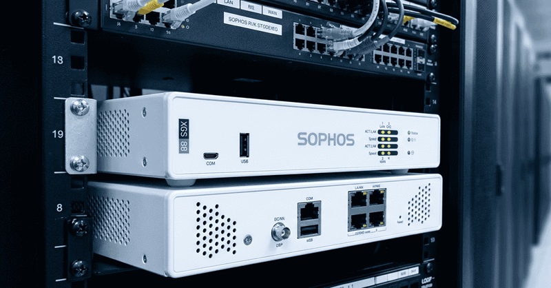 Thiết bị tường lửa Sophos XGS 88